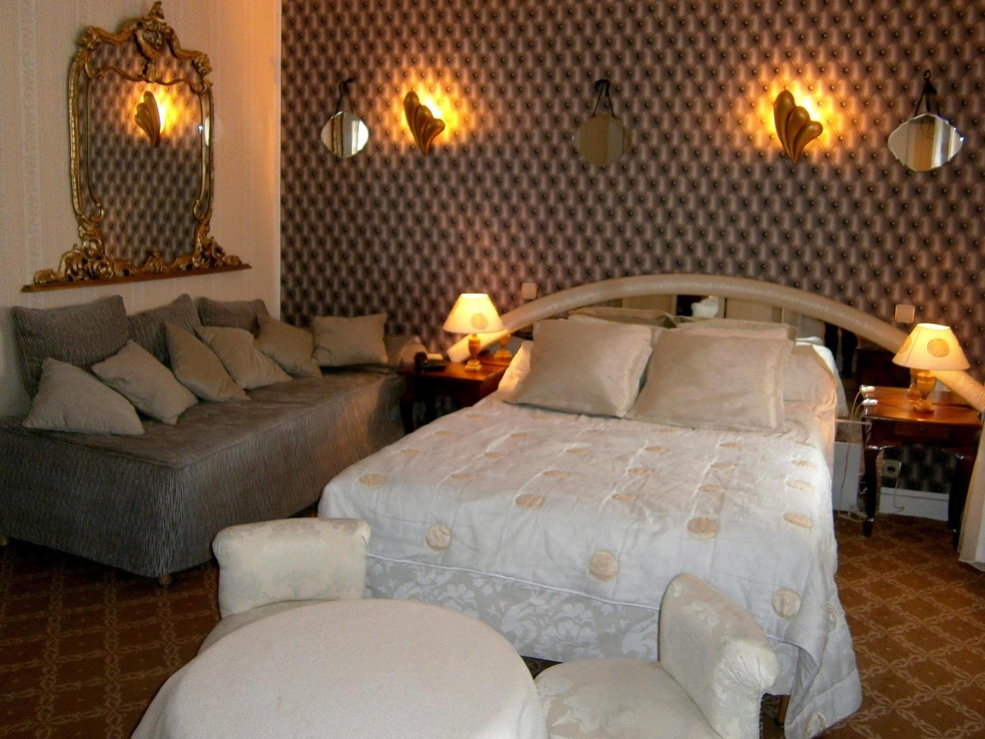 Hostellerie Du Grand Sully Zewnętrze zdjęcie